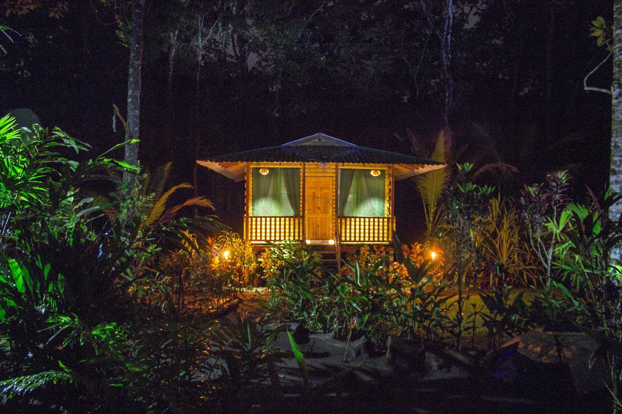 Lirio Lodge Barra de Pacuare Εξωτερικό φωτογραφία