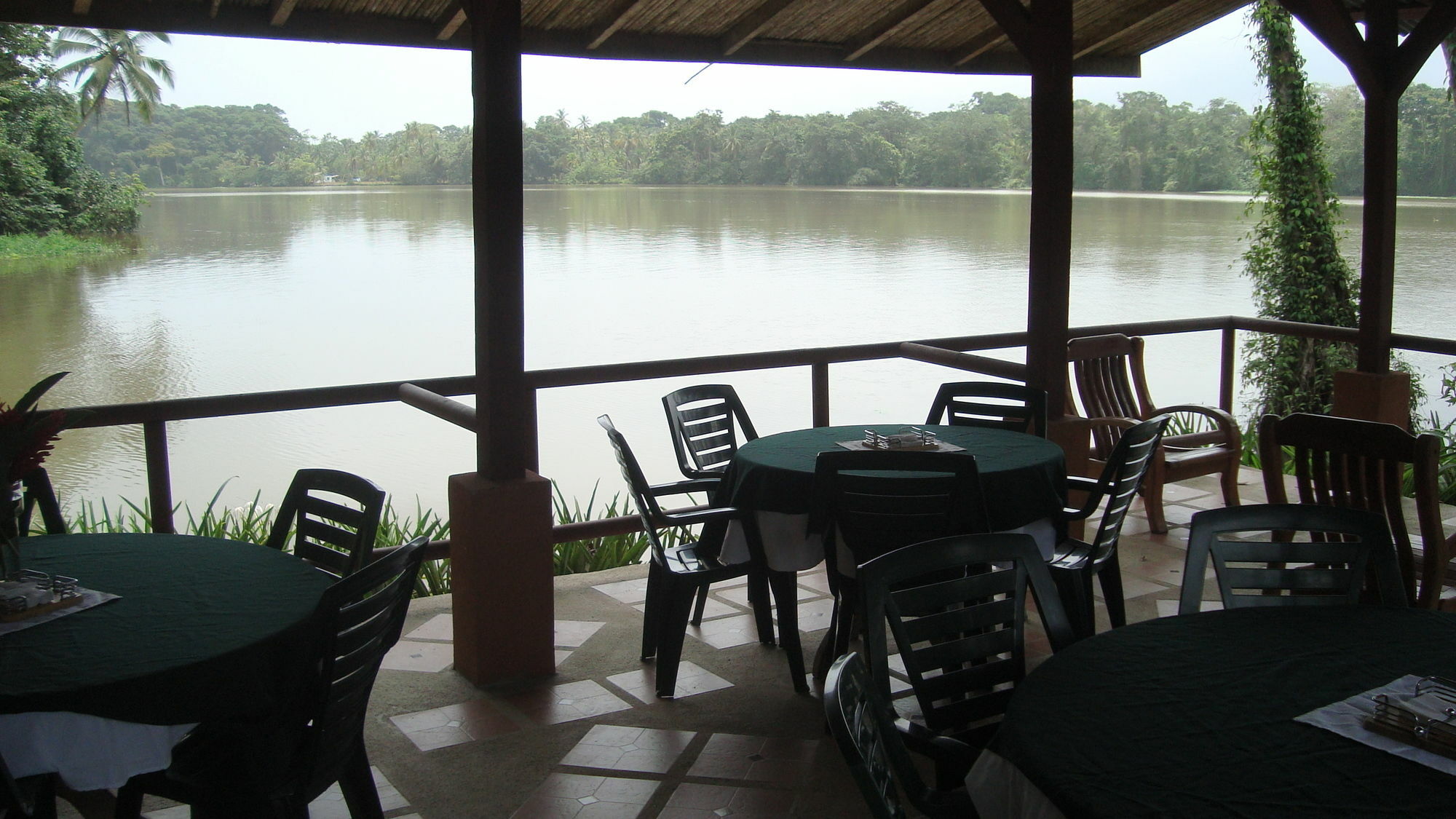 Lirio Lodge Barra de Pacuare Εξωτερικό φωτογραφία