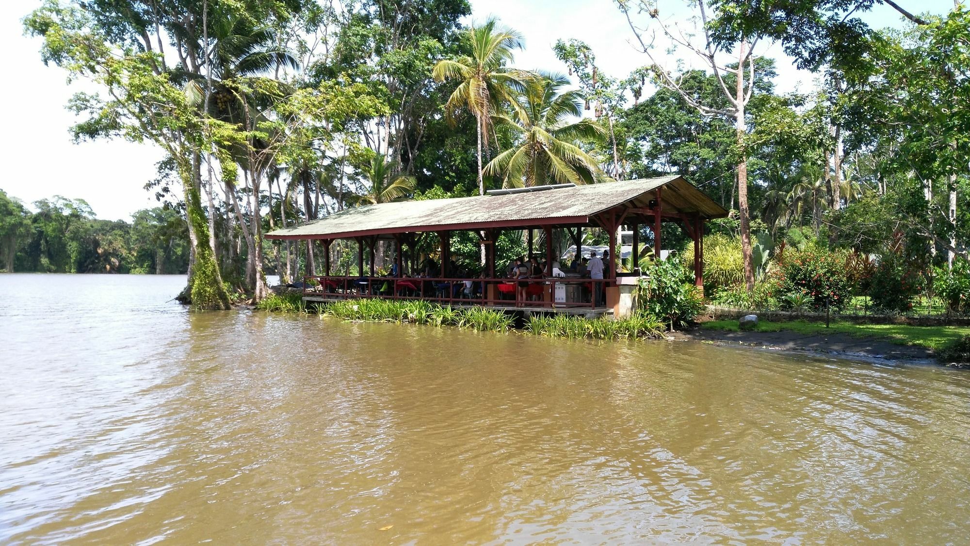 Lirio Lodge Barra de Pacuare Εξωτερικό φωτογραφία